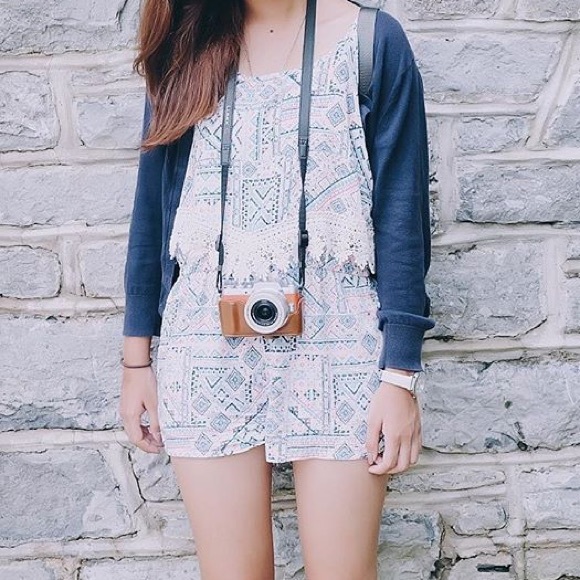 Cute Short Romper - Picture 2 of 2